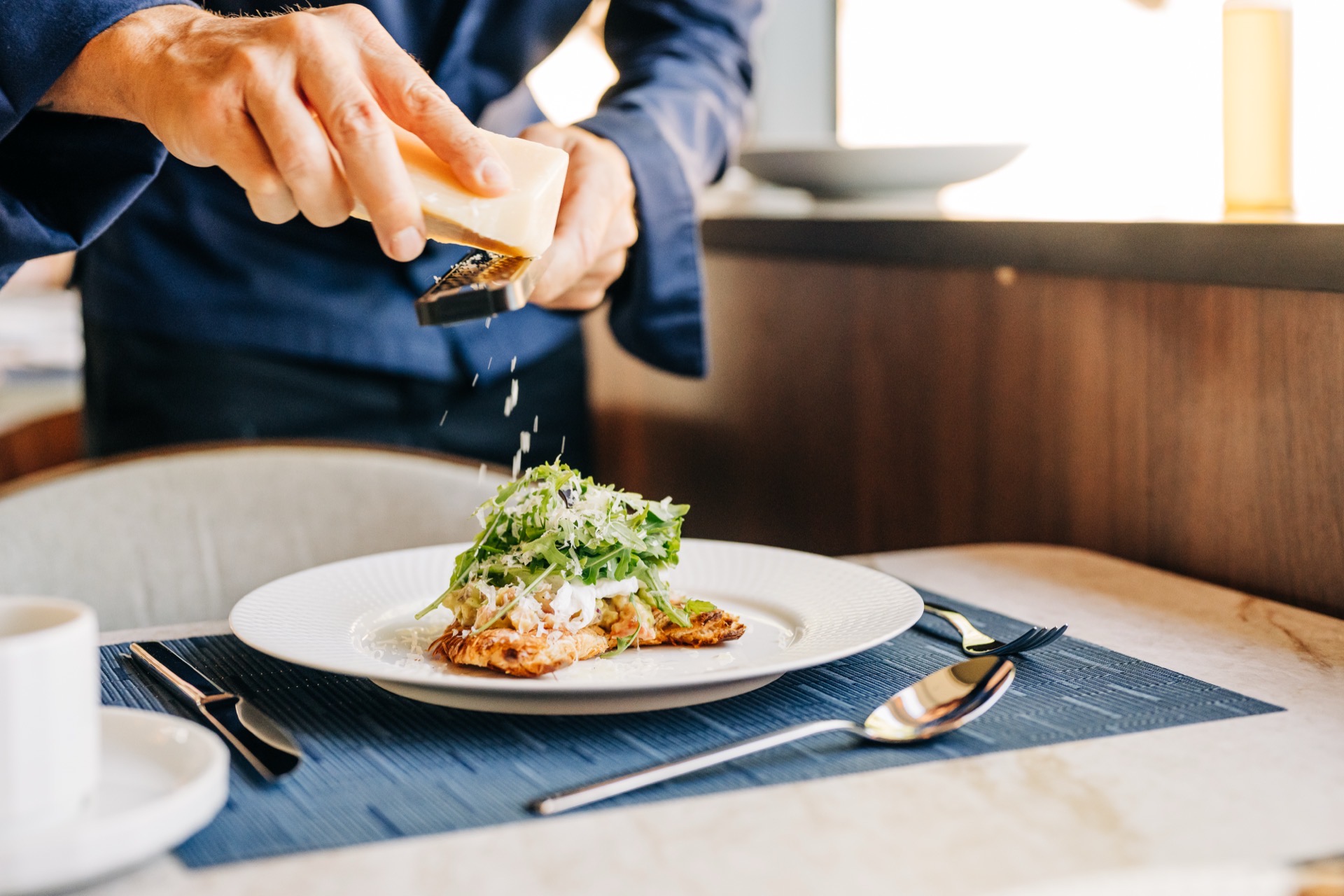 Riverstone dining aboard Avestix Frontier